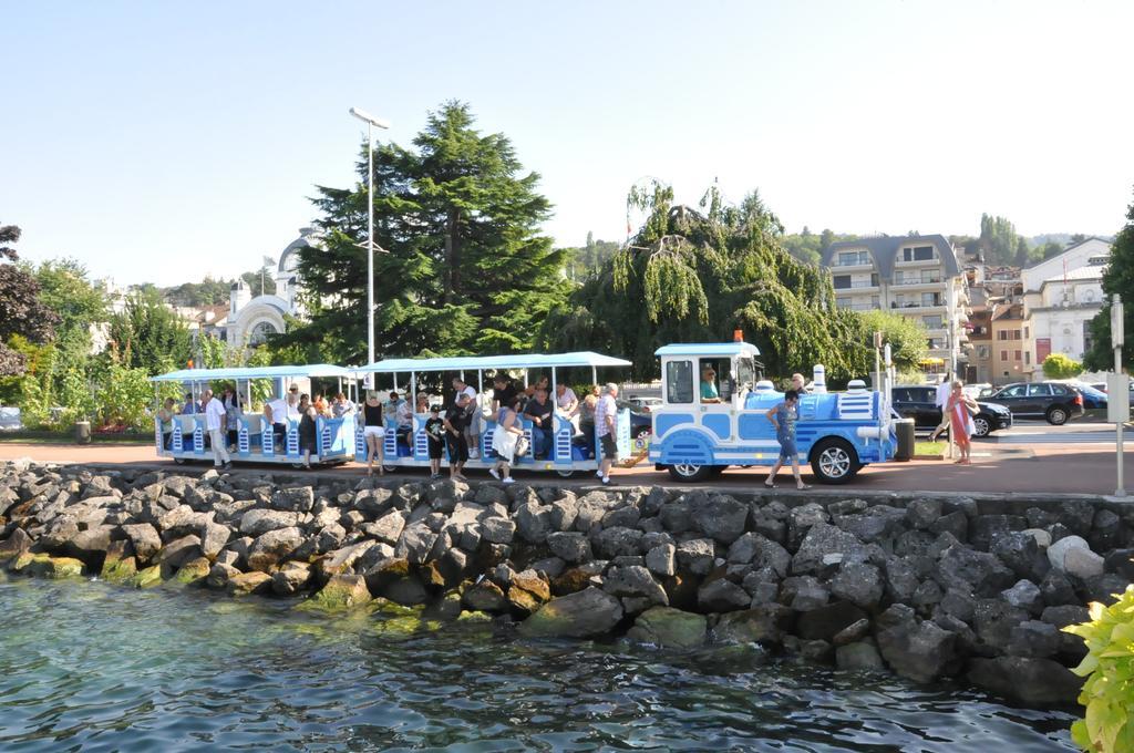 Hotel Le Littoral Evian-les-Bains Bagian luar foto