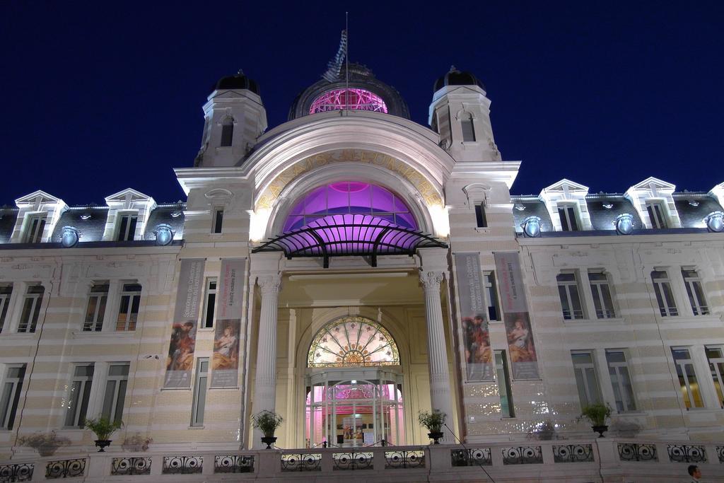 Hotel Le Littoral Evian-les-Bains Bagian luar foto
